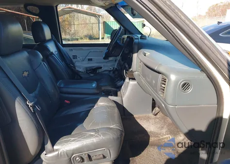 2002 Chevrolet Avalanche 1500 from USA, damaged, VIN 3GNEC13T32G319908